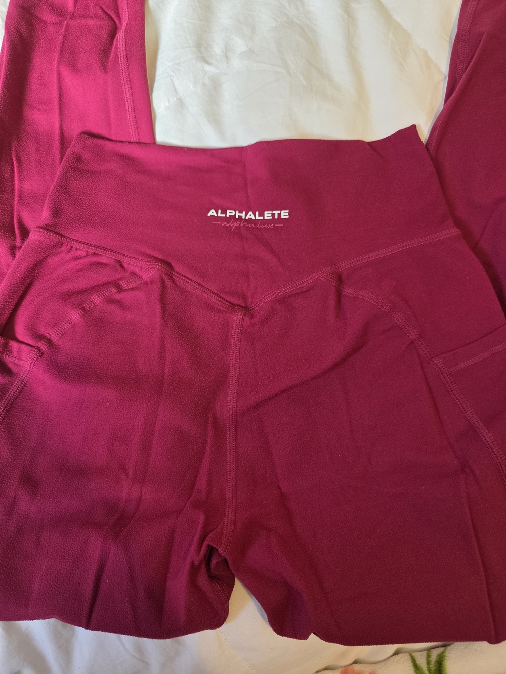 Alphalete High-Waist Leggings in Deep Raspberry - Small